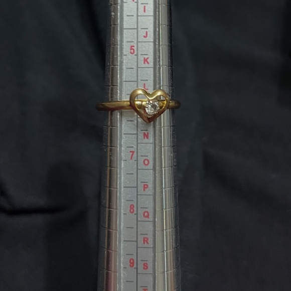 4 gold tone rings - Picture 7 of 9